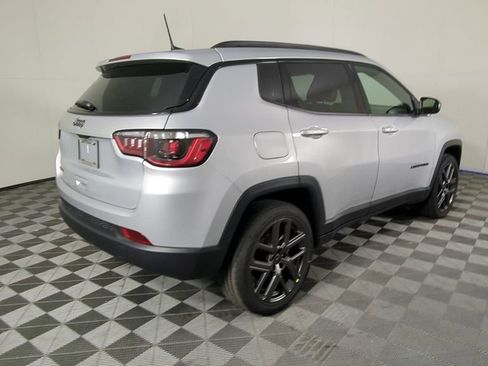 New 2026 Jeep Compass Latitude image 5