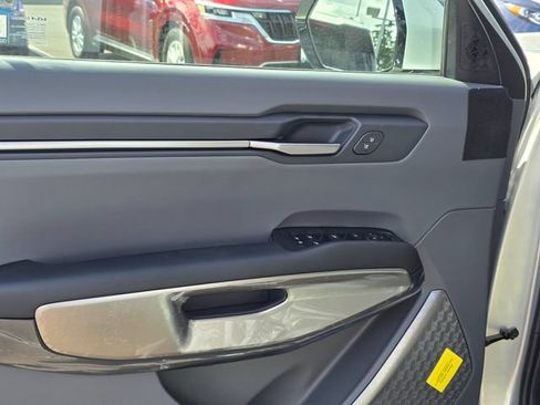 New 2026 Kia EV9 Light RWD image 24