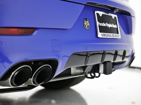 New 2025 Porsche Cayenne GTS image 14