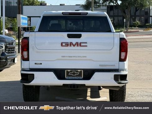 Used 2022 GMC Sierra 1500 Elevation w/ Elevation Premium Package AWD/4WD image 7