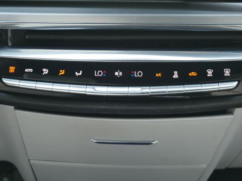 Used 2024 Cadillac Lyriq Luxury AWD/4WD image 21