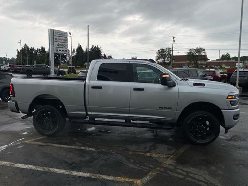 Used 2026 RAM 2500 Big Horn AWD/4WD image 6