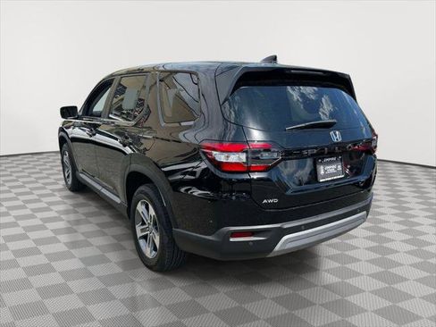 Used 2024 Honda Pilot EX-L image 4