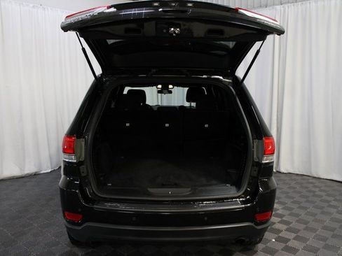 Used 2018 Jeep Grand Cherokee Laredo image 7