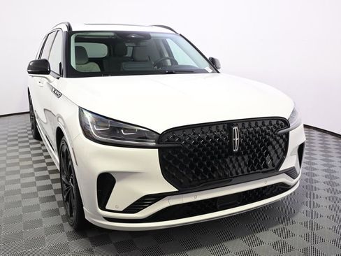 New 2026 Lincoln Aviator Reserve AWD/4WD image 9