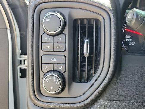 Certified 2022 Chevrolet Silverado 1500 Custom AWD/4WD image 22