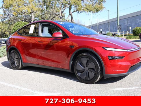 Used 2026 Tesla Model Y image 11