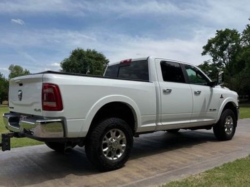 Used 2022 RAM 2500 Laramie AWD/4WD image 16