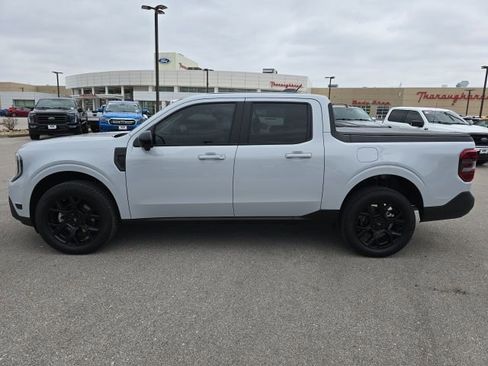 Used 2025 Ford Maverick Lariat w/ Black Appearance Package image 2