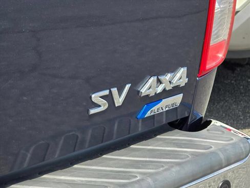Used 2017 Nissan Frontier SV w/ SV Value Truck Package AWD/4WD image 15