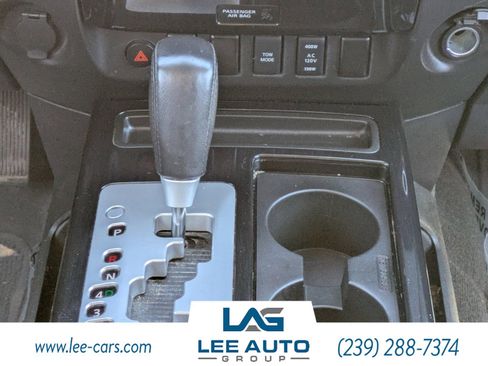 Used 2015 Nissan Titan SV w/ SV Value Truck Package image 15