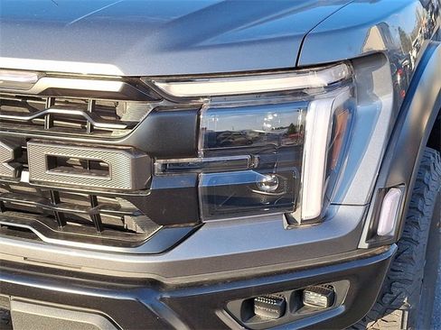 Used 2025 Ford F150 Raptor image 11