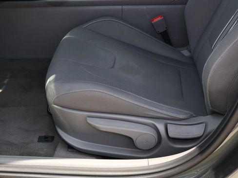 Used 2024 Hyundai Elantra SEL FWD image 12