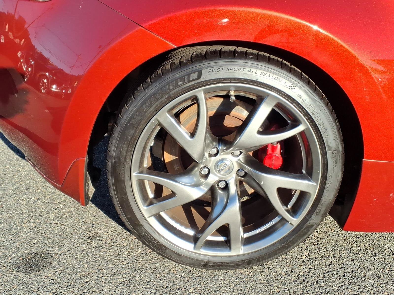 Used 2014 Nissan 370Z Touring w/ Sport Package RWD image 7