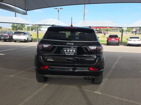 Used 2022 Jeep Compass Limited w/ Elite Group AWD/4WD image 7