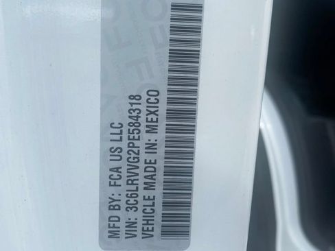 Used 2023 RAM ProMaster 2500 FWD image 8