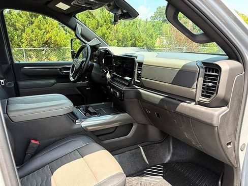 Used 2024 Chevrolet Silverado 2500 ZR2 w/ ZR2 Bison Edition AWD/4WD image 38