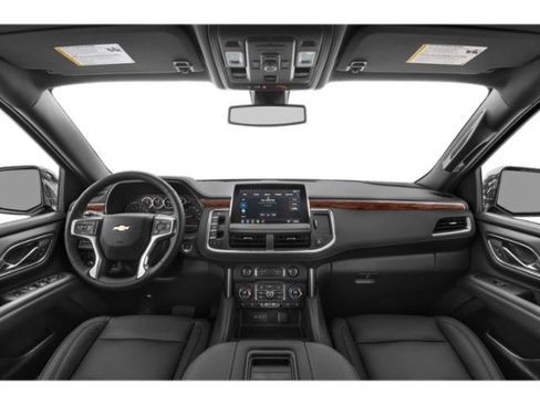 Used 2024 Chevrolet Suburban LT w/ LT Signature Package AWD/4WD image 5