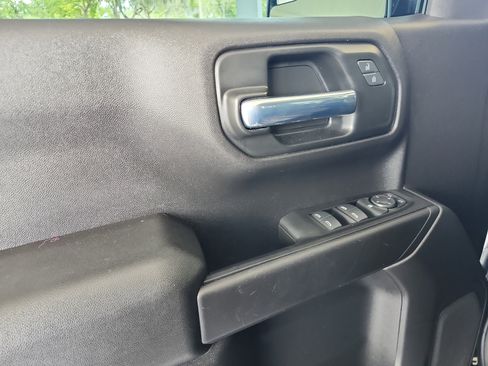 Used 2023 Chevrolet Silverado 1500 Custom Trail Boss AWD/4WD image 16
