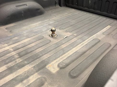 Used 2018 RAM 2500 SLT AWD/4WD image 14