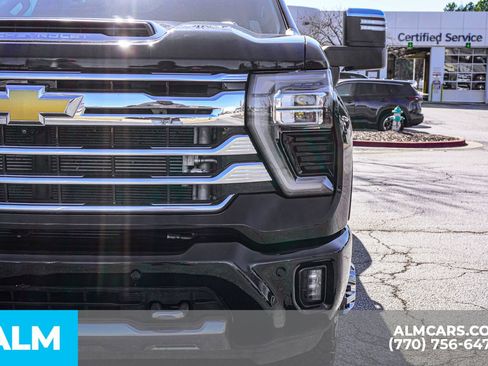 Used 2024 Chevrolet Silverado 3500 High Country image 19