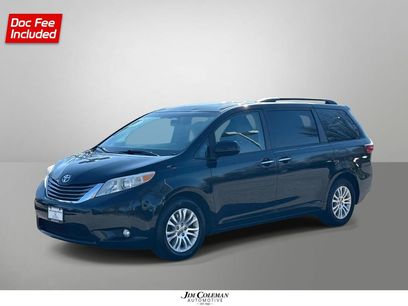 Used 2017 Toyota Sienna XLE w/ XLE Navigation Package