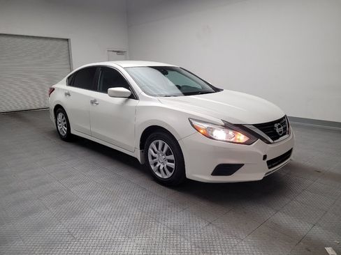 Used 2018 Nissan Altima 2.5 S w/ S Convenience Package image 13