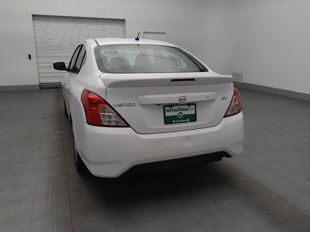 Used 2019 Nissan Versa SV FWD image 6