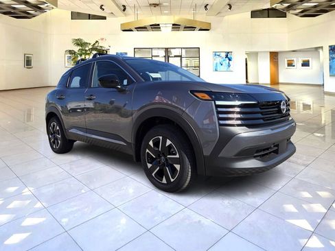 New 2026 Nissan Kicks SV w/ SV Premium Package image 2