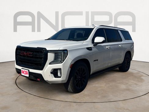 Used 2022 GMC Yukon XL AT4 image 6