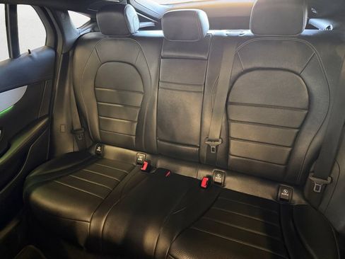 Used 2023 Mercedes-Benz GLC 300 4MATIC Coupe image 9
