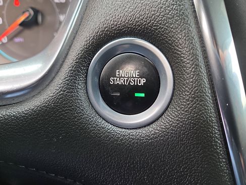 Used 2023 Chevrolet Traverse LT w/ LPO, Floor Liner Package image 32