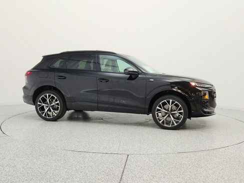 New 2026 Audi Q3 quattro 2.0T AWD/4WD image 4