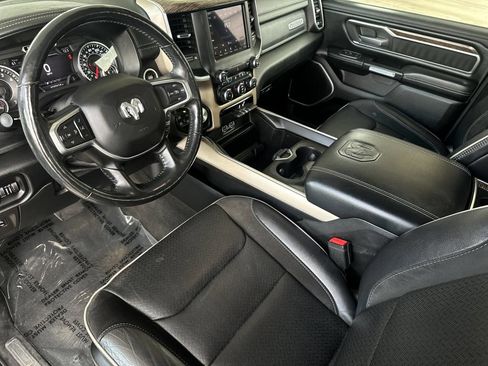 Used 2020 RAM 1500 Laramie AWD/4WD image 9