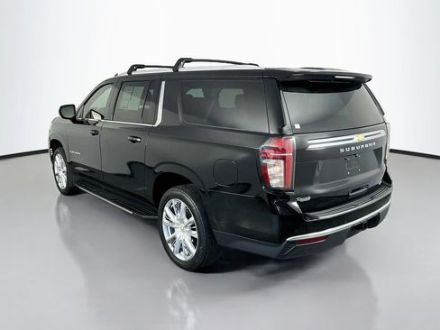 Used 2021 Chevrolet Suburban LT AWD/4WD image 5