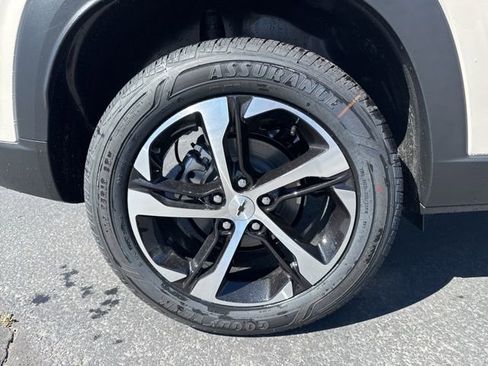 New 2026 Chevrolet Trax RS w/ Driver Confidence Package image 9