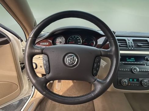 Used 2011 Buick Lucerne CXL FWD image 11