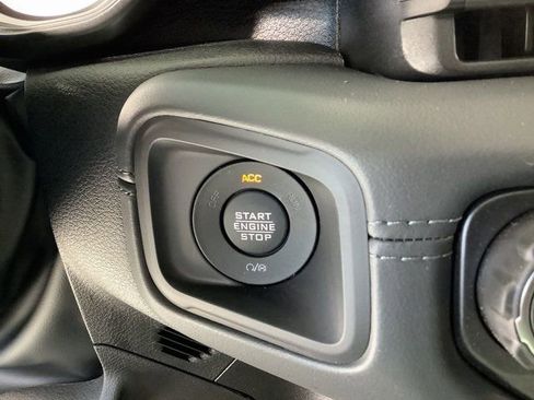 New 2026 Jeep Gladiator Mojave image 15