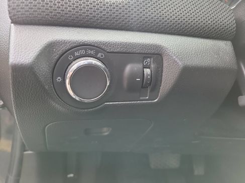Used 2016 Chevrolet Cruze LT FWD image 26