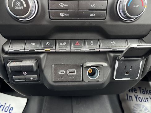 Used 2024 Chevrolet Silverado 1500 Custom Trail Boss w/ LPO, Dark Essentials Package image 28