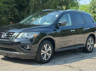 Used 2018 Nissan Pathfinder SV w/ SV Tech Package AWD/4WD video 2