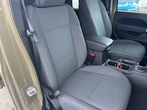 New 2025 Jeep Gladiator Sport image 55