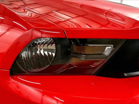 Used 2012 Ford Mustang GT Premium image 27