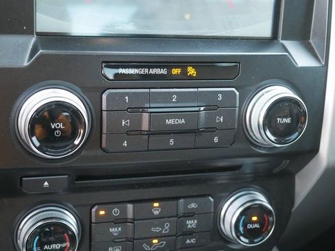 Used 2016 Ford F150 Lariat w/ Equipment Group 502A Luxury image 24