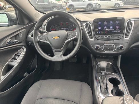 Used 2023 Chevrolet Malibu LT image 5