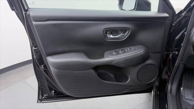 Used 2024 Honda HR-V LX image 13