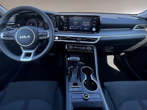 Used 2022 Kia K5 LXS image 7