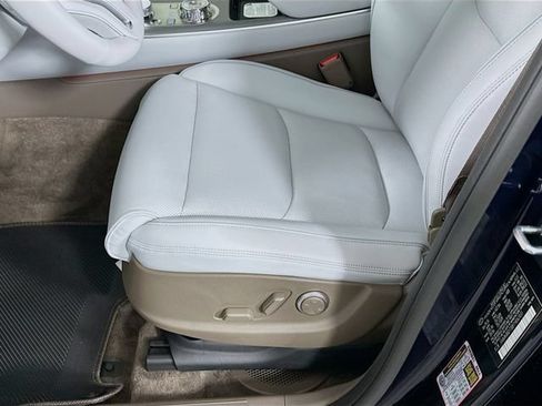 New 2026 Genesis GV70 2.5T Advanced AWD/4WD image 21