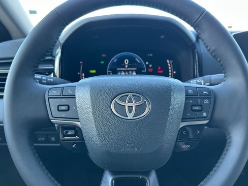 Used 2026 Toyota Camry LE w/ Convenience Package image 22