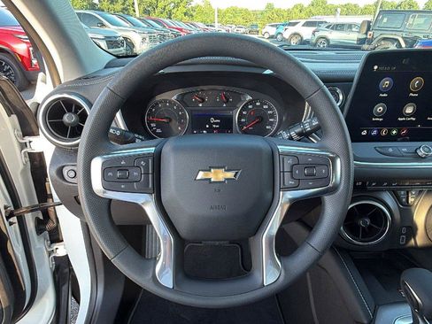 New 2026 Chevrolet Blazer LT w/ Convenience Package FWD image 19
